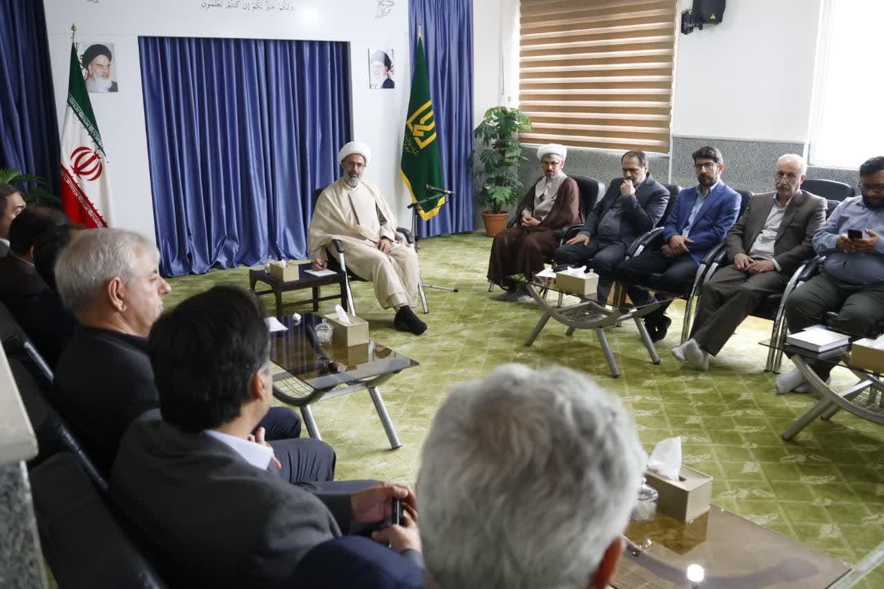  پیشرفت دانشگاهی و فرهنگی، لازمه‌ی تعالی جامعه  